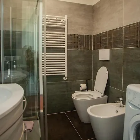 Lejlighed Design And Wellness With Pool And Gym Milano