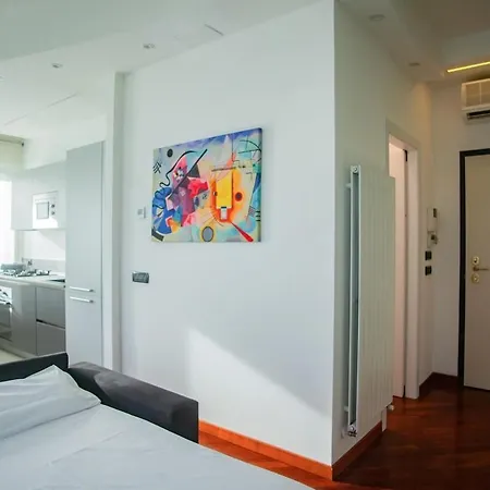 Lejlighed Design And Wellness With Pool And Gym